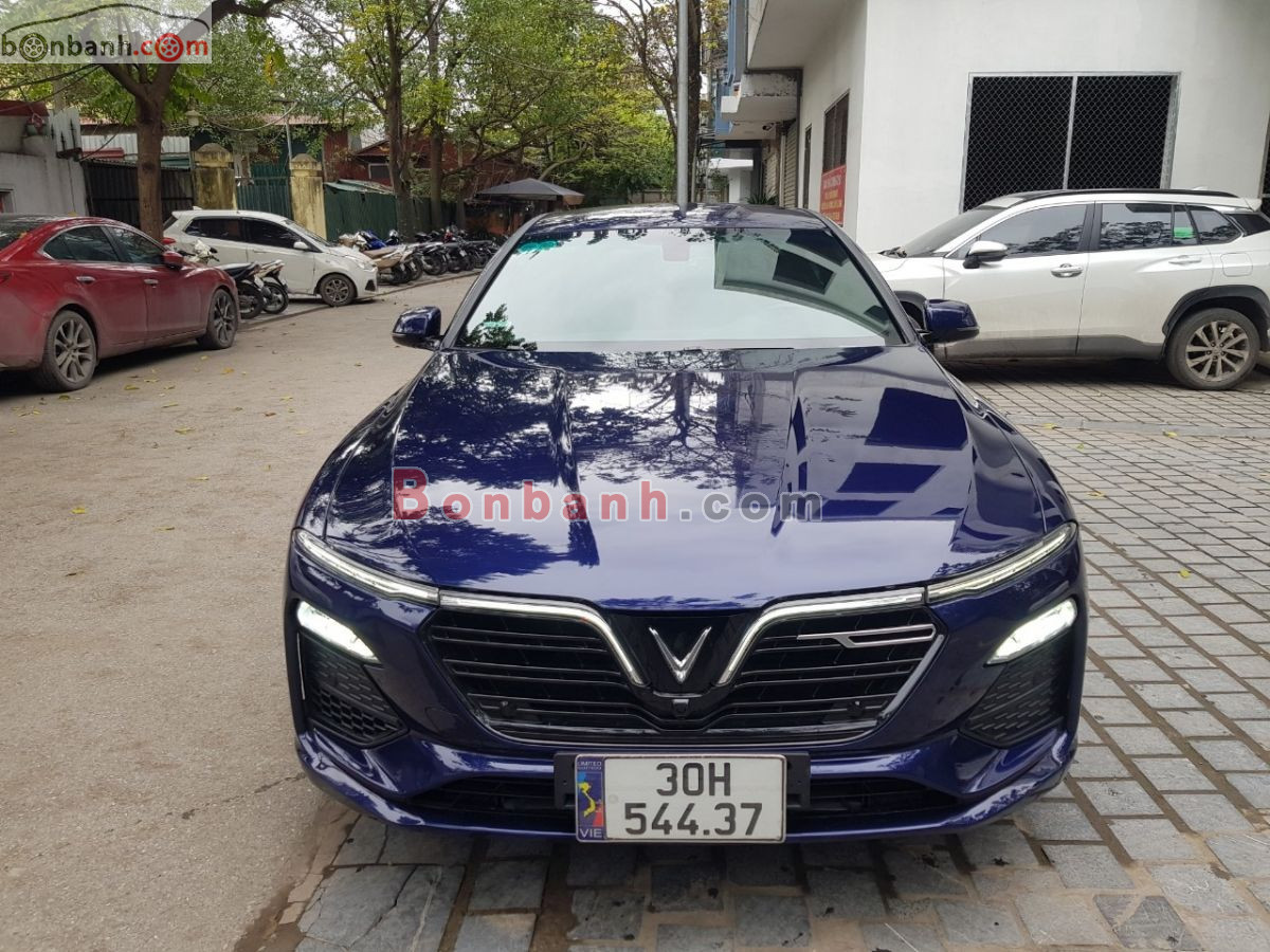 VinFast Lux A 2.0 Tiêu chuẩn 2022