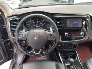 Xe Mitsubishi Outlander 2.0 CVT 2021