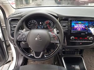 Xe Mitsubishi Outlander 2.0 CVT 2022