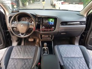 Xe Mitsubishi Outlander Premium 2.0 CVT 2022