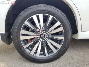 Xe Mitsubishi Outlander 2.0 CVT 2022