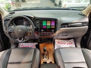 Xe Mitsubishi Outlander 2.0 CVT 2021