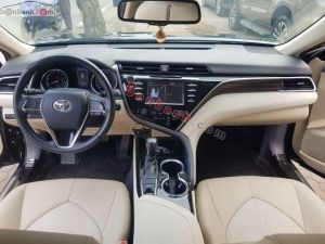 Xe Toyota Camry 2.0G 2021