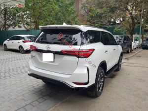 Xe Toyota Fortuner 2.4G 4x2 AT Legender 2021