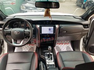 Xe Toyota Fortuner 2.4G 4x2 AT Legender 2021