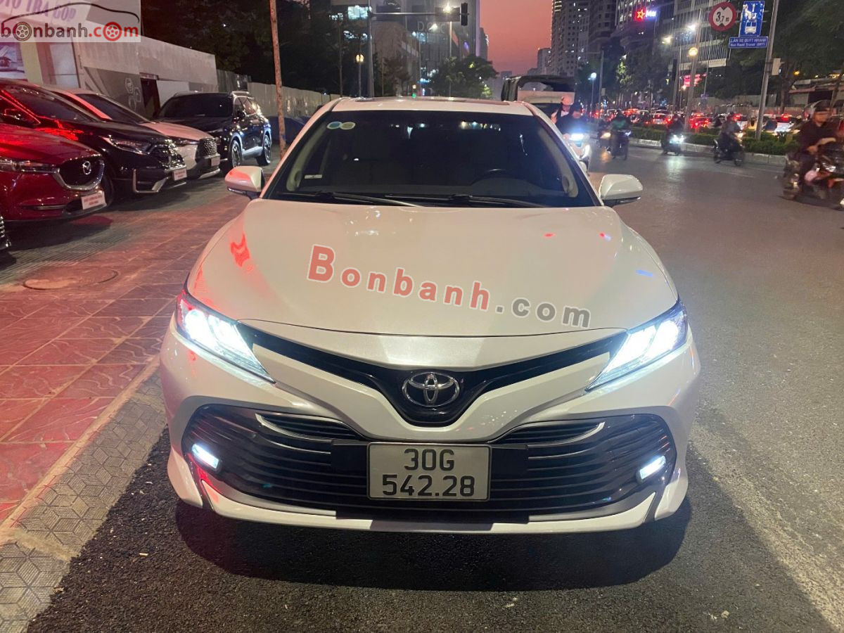 Toyota Camry 2.5Q 2020
