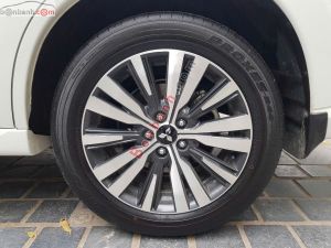 Xe Mitsubishi Outlander Premium 2.0 CVT 2023