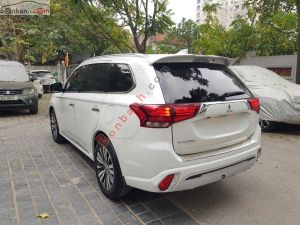 Xe Mitsubishi Outlander Premium 2.0 CVT 2023