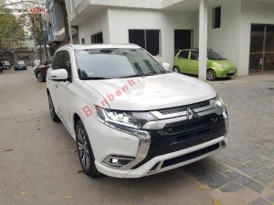 Xe Mitsubishi Outlander Premium 2.0 CVT 2023