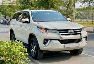 Xe Toyota Fortuner 2.7V 4x2 AT 2017