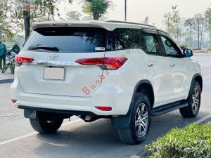 Xe Toyota Fortuner 2.7V 4x2 AT 2017