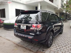 Xe Toyota Fortuner 2.7V 4X2 AT 2016