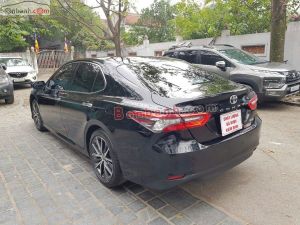 Xe Toyota Camry 2.0Q 2021