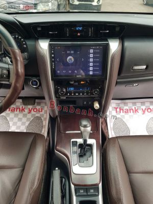 Xe Toyota Fortuner 2.7V 4x2 AT 2017