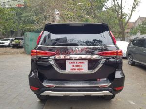 Xe Toyota Fortuner 2.7V 4x2 AT 2017