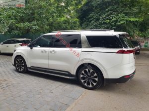 Xe Kia Carnival Premium 2.2D 8S 2024