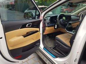 Xe Kia Carnival Premium 2.2D 8S 2024