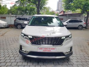 Xe Kia Carnival Premium 2.2D 8S 2024