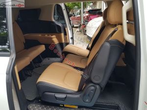 Xe Kia Carnival Premium 2.2D 8S 2024