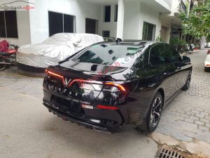 Xe VinFast Lux A 2.0 Tiêu chuẩn 2022