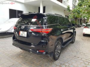Xe Toyota Fortuner Legender 2.4L 4x2 AT 2022