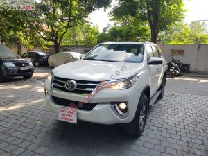 Xe Toyota Fortuner 2.7V 4x2 AT 2020