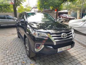 Xe Toyota Fortuner 2.7V 4x2 AT 2017