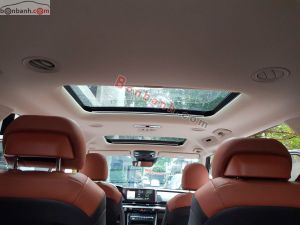 Xe Kia Carnival Premium 2.2D 7S 2024