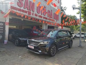 Kia Carnival Signature 2.2D