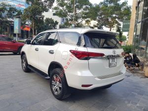 Xe Toyota Fortuner 2.7V 4x2 AT 2017