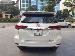 Xe Toyota Fortuner 2.7V 4x2 AT 2017
