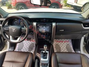 Xe Toyota Fortuner 2.7V 4x2 AT 2017