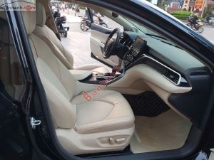 Xe Toyota Camry 2.0Q 2022