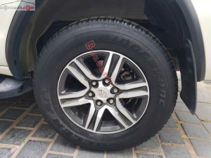 Xe Toyota Fortuner 2.7V 4x2 AT 2018