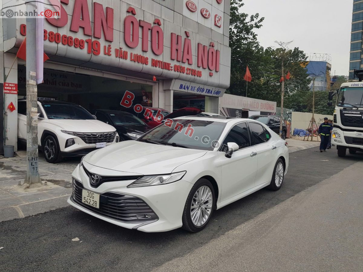 Toyota Camry 2.5Q 2020