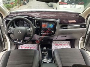 Xe Mitsubishi Outlander 2.0 CVT 2023