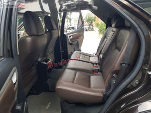 Xe Toyota Fortuner 2.7V 4x2 AT 2017
