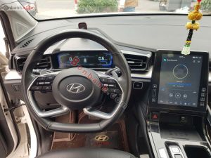 Xe Hyundai Custin Cao Cấp 2.0T 2023
