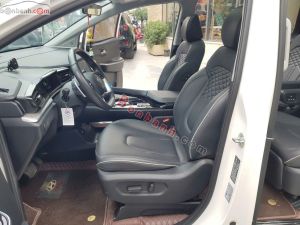 Xe Hyundai Custin Cao Cấp 2.0T 2023