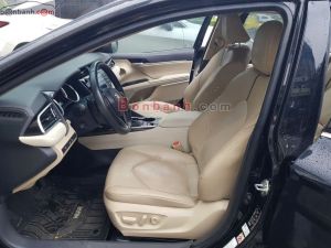 Xe Toyota Camry 2.5Q 2021