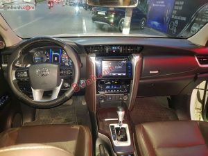 Xe Toyota Fortuner 2.7V 4x2 AT 2019