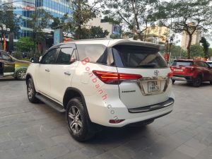 Xe Toyota Fortuner 2.7V 4x2 AT 2017