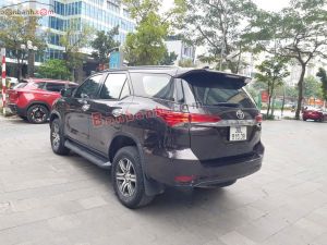 Xe Toyota Fortuner 2.7V 4x2 AT 2017