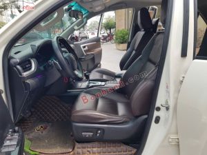 Xe Toyota Fortuner 2.4G 4x2 AT 2018