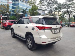Xe Toyota Fortuner 2.4G 4x2 AT 2018