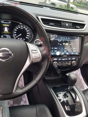 Xe Nissan X trail 2.5 SV Premium 4WD 2019