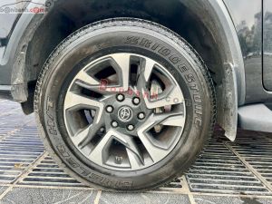 Xe Toyota Fortuner Legender 2.4L 4x2 AT 2022
