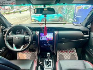 Xe Toyota Fortuner Legender 2.4L 4x2 AT 2022