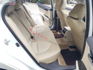 Xe Toyota Camry 2.0Q 2024