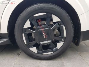 Xe Kia Carnival Signature 2.2D 2024
